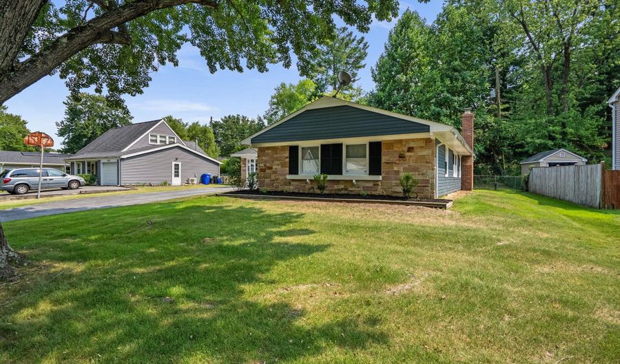 12211 MALIN Ln, Bowie, MD 20715 - 4 Beds, 2 Bath