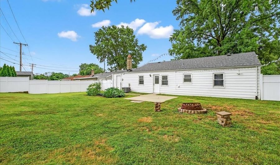 6333 Sheppard Dr, Affton, MO 63123 - 3 Beds, 1 Bath