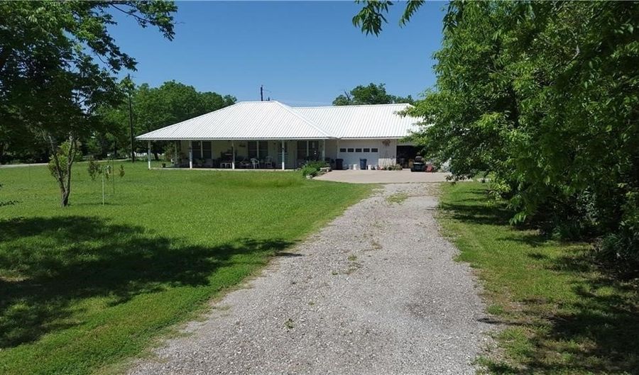 9192 COUNTY ROAD 423, Anna, TX 75409 - 2 Beds, 2 Bath
