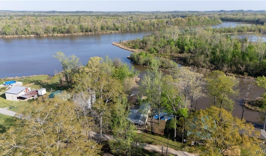 2194 Oak Village Rd, Akron, AL 35441 - 2 Beds, 2 Bath