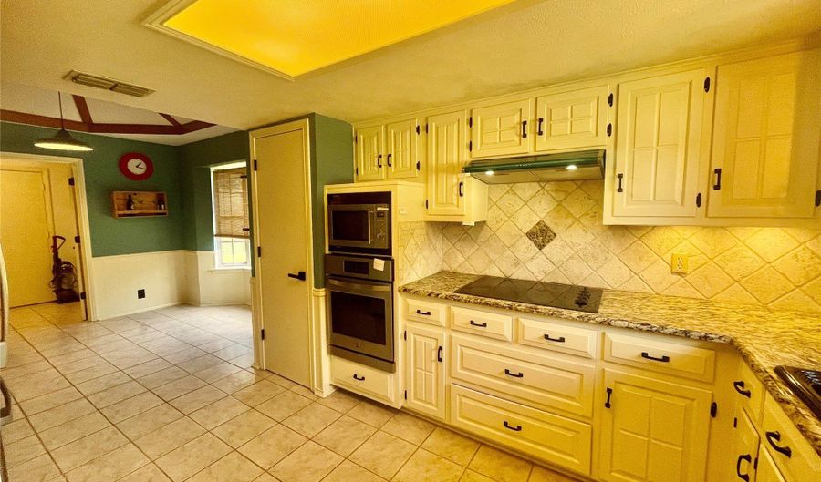 918 New Bedford Ln, Allen, TX 75002 - 3 Beds, 2 Bath
