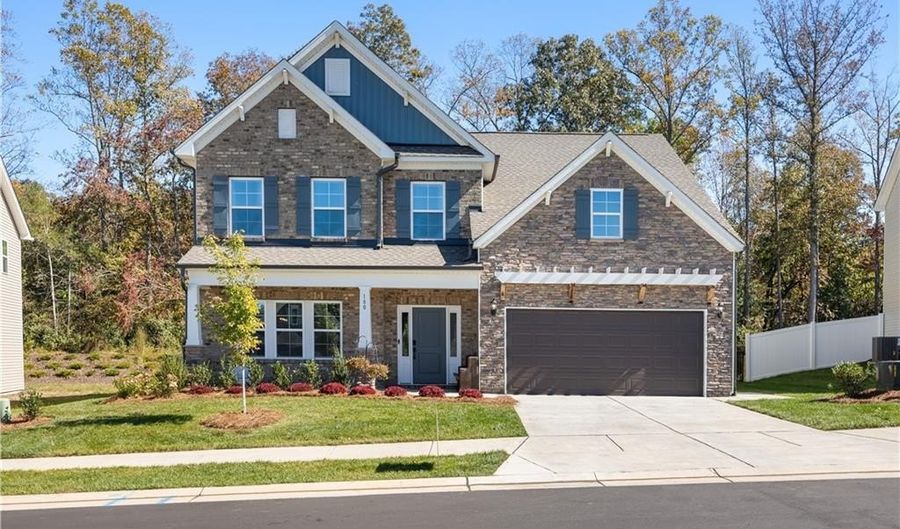 180 Moravian Ct, Advance, NC 27006 - 5 Beds, 4 Bath