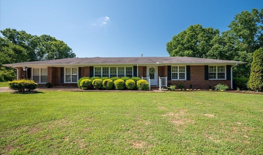 348 McGraw Cir, Anderson, AL 35610 - 4 Beds, 2 Bath