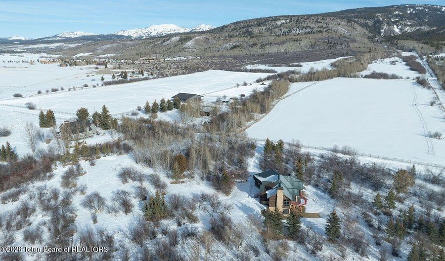 1935 LARSEN Ln, Alta, WY 83414 - 3 Beds, 3 Bath