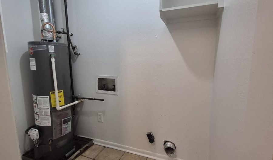 305 S Border St F, Benton, AR 72015 - 2 Beds, 1 Bath