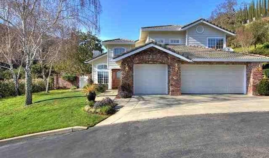 1672 Via Romero, Alamo, CA 94507 - 4 Beds, 3 Bath