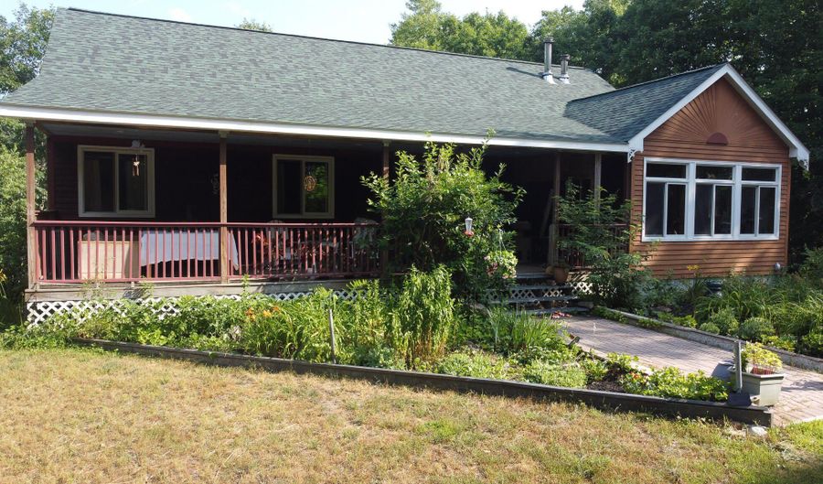 31 Woods Mills Rd, Baldwin, ME 04024 - 3 Beds, 3 Bath