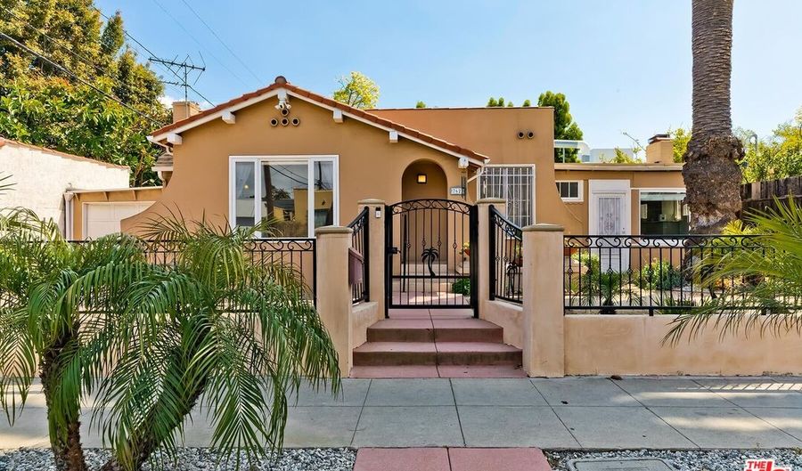 7620 Waring Ave, Los Angeles, CA 90046 - 3 Beds, 2 Bath