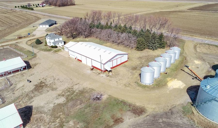 2108 Dogwood, Alvord, IA 51230 - 5 Beds, 1 Bath