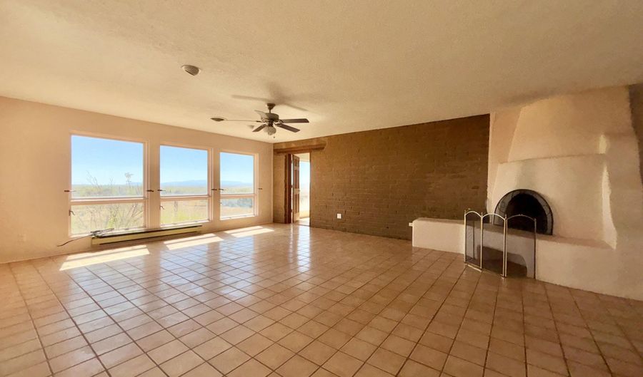 25 JENNIFER St, Belen, NM 87002 - 3 Beds, 3 Bath