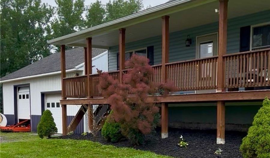 4667 Johnny Cake Ln, Albion, NY 14411 - 3 Beds, 2 Bath