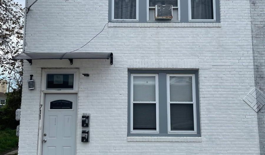 711 Adriatic Ave, Atlantic City, NJ 08401 - 5 Beds, 2 Bath
