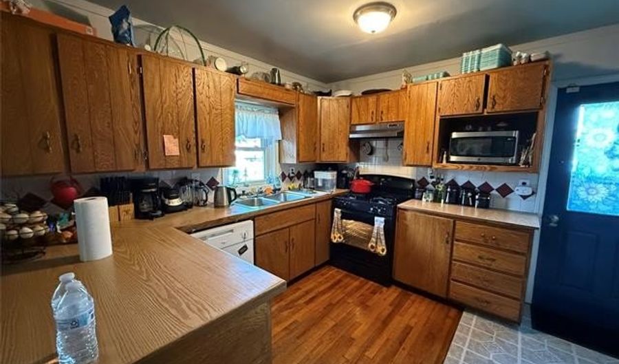 237 N Rogers Ave, Bartlesville, OK 74003 - 2 Beds, 2 Bath