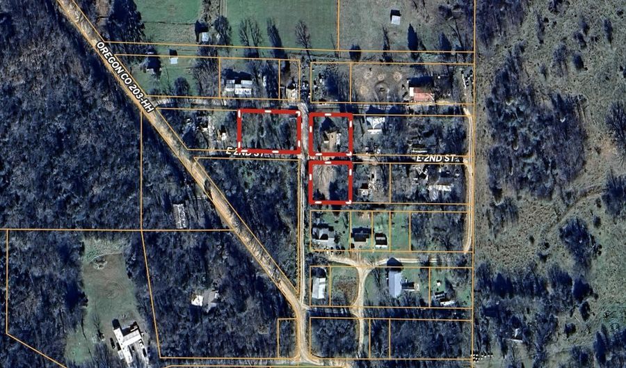 84 County Road 203c, Alton, MO 65606 - 4 Beds, 1 Bath