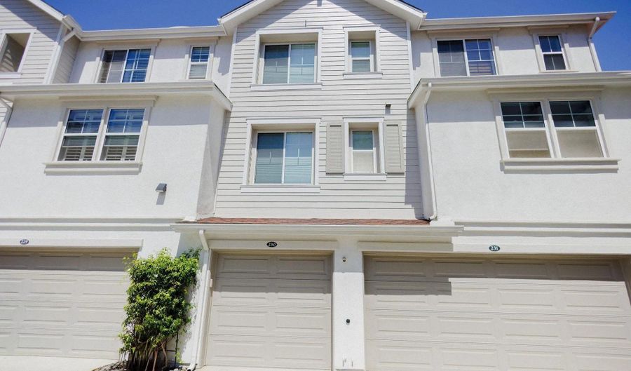 810 Harbor Cliff Way 230, Oceanside, CA 92054 - 3 Beds, 4 Bath