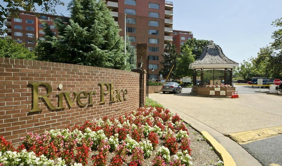 1021 ARLINGTON Blvd 315, Arlington, VA 22209 - 0 Beds, 1 Bath