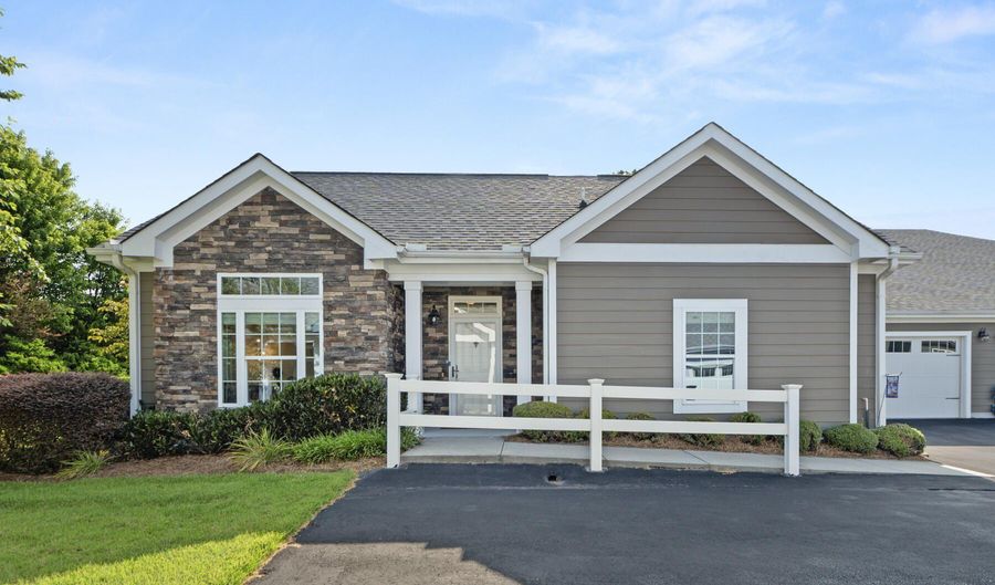1467 Orchard Villas Ave, Apex, NC 27502 - 2 Beds, 2 Bath