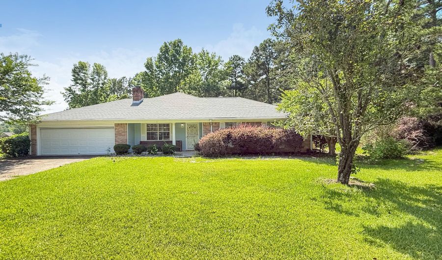 310 Henry Cannon Rd, Braxton, MS 39044 - 3 Beds, 4 Bath