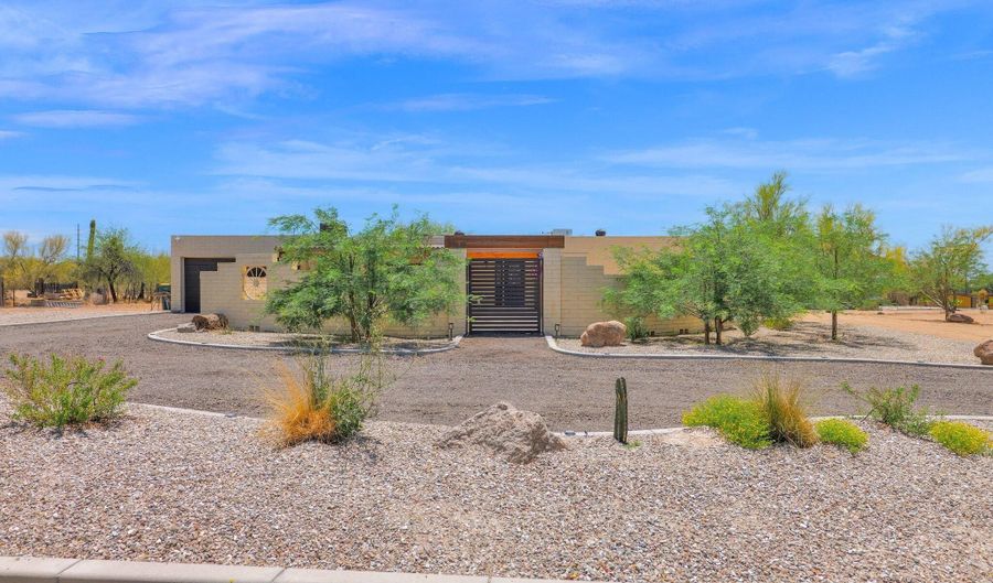 29835 N 56TH St N, Cave Creek, AZ 85331 - 4 Beds, 2 Bath