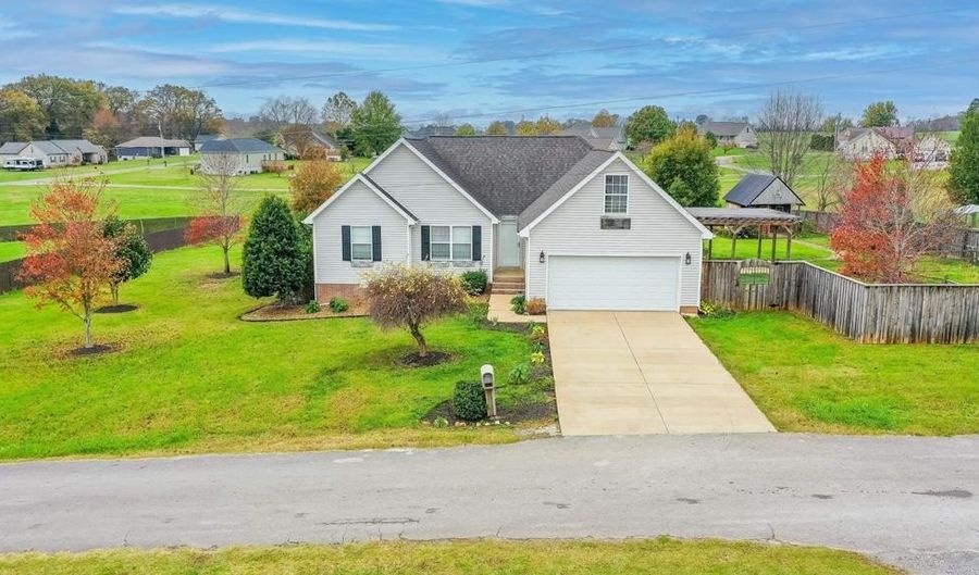 45 Shallow Lake Cir, Allensville, KY 42234 - 4 Beds, 2 Bath