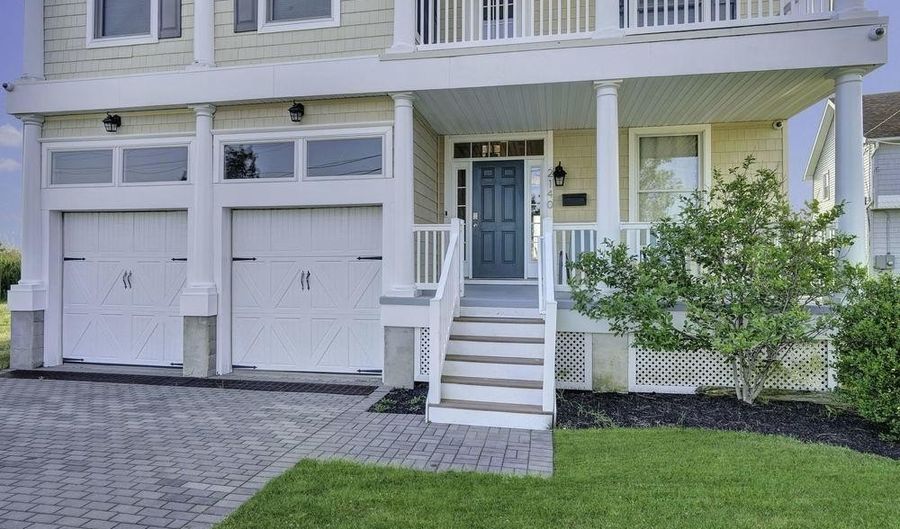2140 W Riverside Dr, Atlantic City, NJ 08401 - 5 Beds, 3 Bath