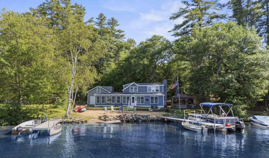 42 Brewster Rd, Barnstead, NH 03225 - 4 Beds, 3 Bath