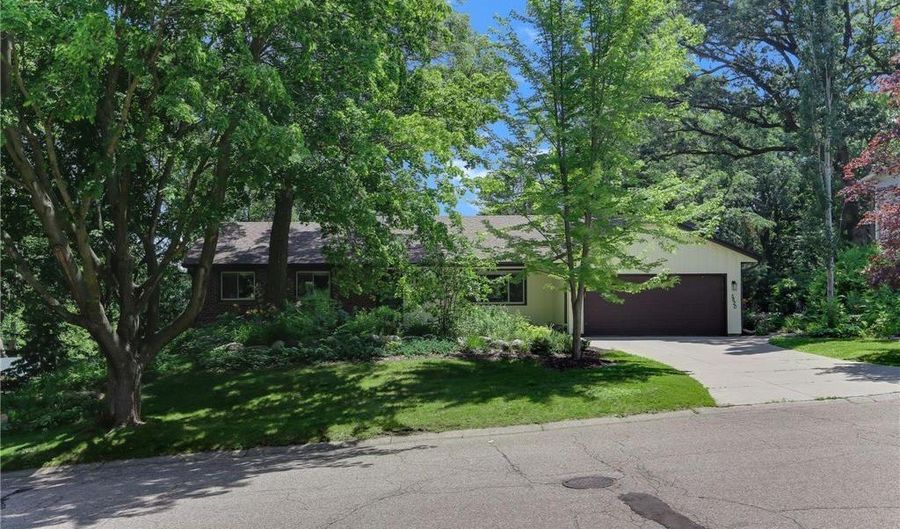 5820 139th St W, Apple Valley, MN 55124 - 4 Beds, 3 Bath