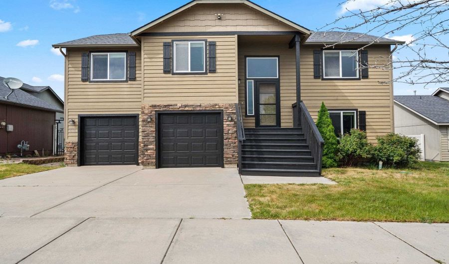 12424 W 1st Ave, Airway Heights, WA 99001 - 4 Beds, 3 Bath