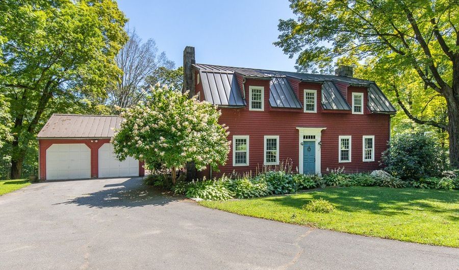 208 Wood Creek Rd, Bethlehem, CT 06751 - 3 Beds, 3 Bath