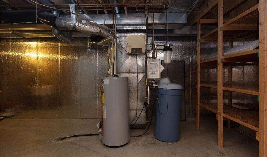 14387 Embassy Way, Apple Valley, MN 55124 - 3 Beds, 3 Bath