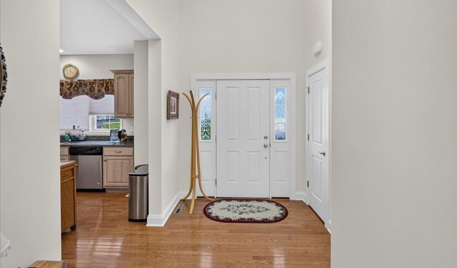 29 Mulberry Dr, Albany, NY 12205 - 3 Beds, 3 Bath