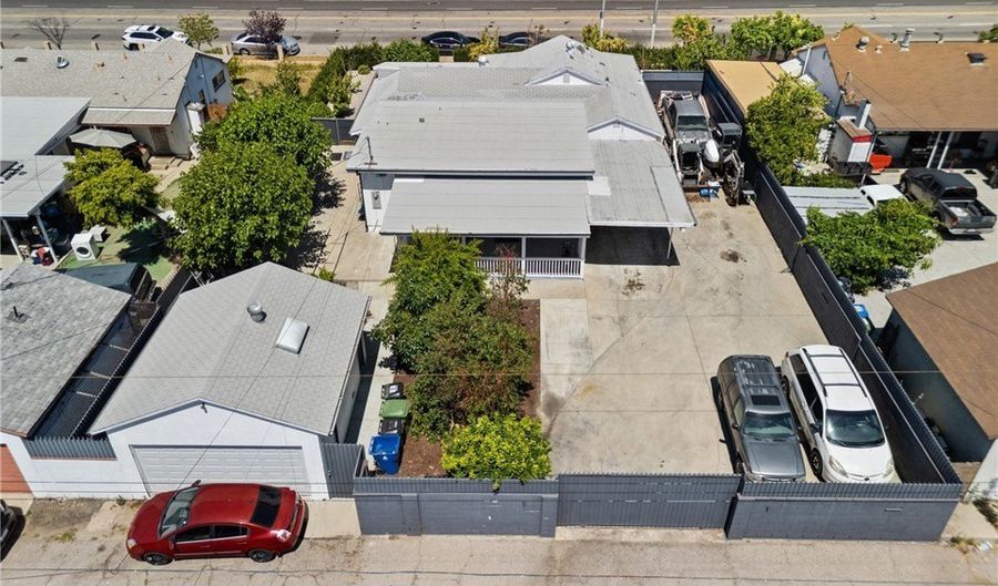 13102 Branford St, Arleta, CA 91331 - 4 Beds, 3 Bath