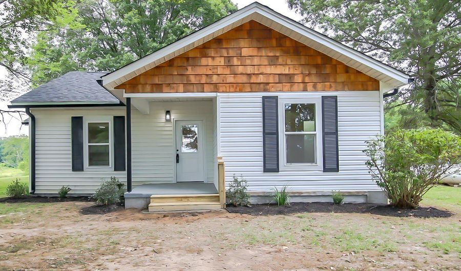851 Rocky Springs Rd, Beech Bluff, TN 38313 - 3 Beds, 2 Bath