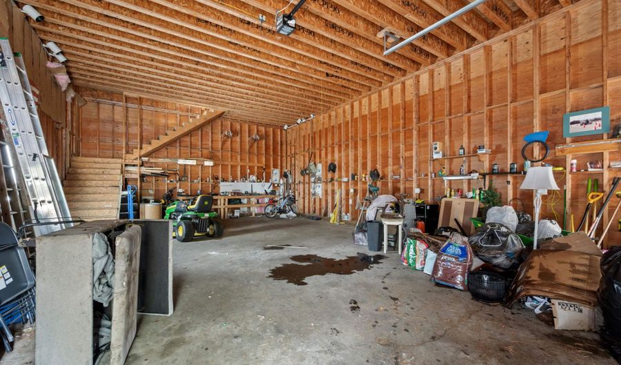 69 Twin View Dr, Carroll, NH 03595 - 3 Beds, 2 Bath