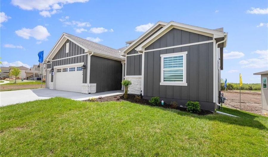 1386 N 163rd Ct, Basehor, KS 66007 - 3 Beds, 3 Bath