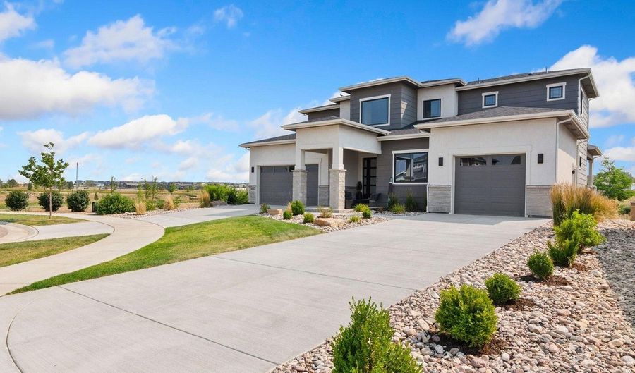 3662 N Buchanan Ct, Aurora, CO 80019 - 6 Beds, 5 Bath