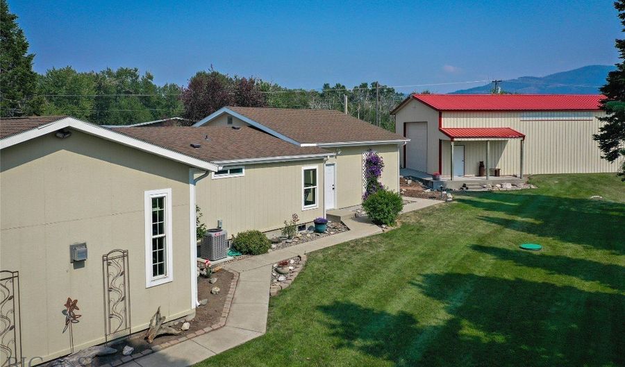9635 Cottonwood Rd, Bozeman, MT 59718 - 3 Beds, 2 Bath