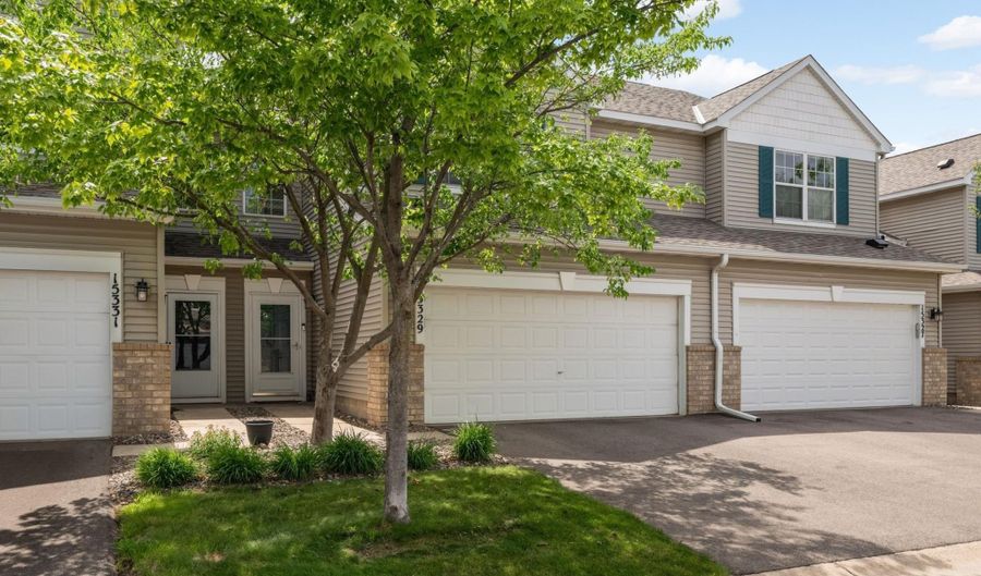 15329 Flower Way 179, Apple Valley, MN 55124 - 2 Beds, 3 Bath