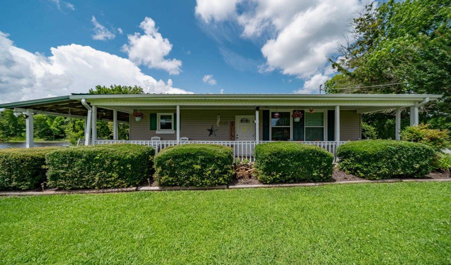 7566 Section Line Rd, Albertville, AL 35950 - 3 Beds, 2 Bath