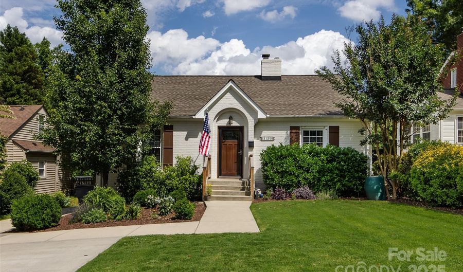 2124 Chatham Ave, Charlotte, NC 28205 - 4 Beds, 3 Bath