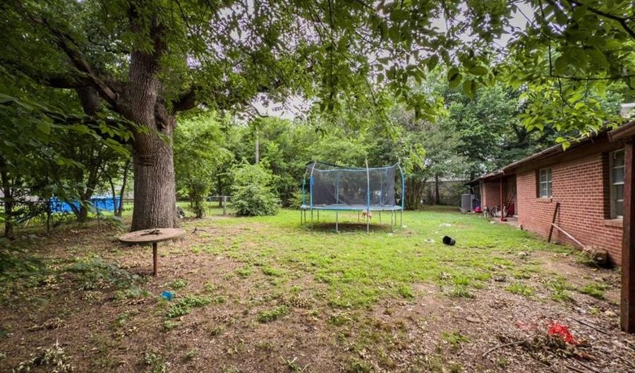 700 Magnolia St, Teague, TX 75860 - 3 Beds, 2 Bath