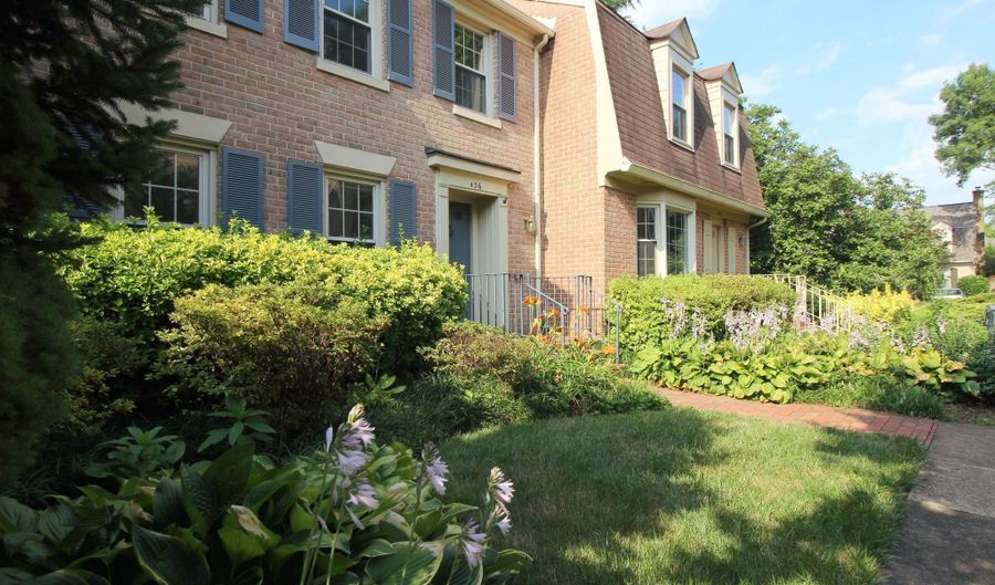 436 N PARK Dr, Arlington, VA 22203 - 3 Beds, 4 Bath