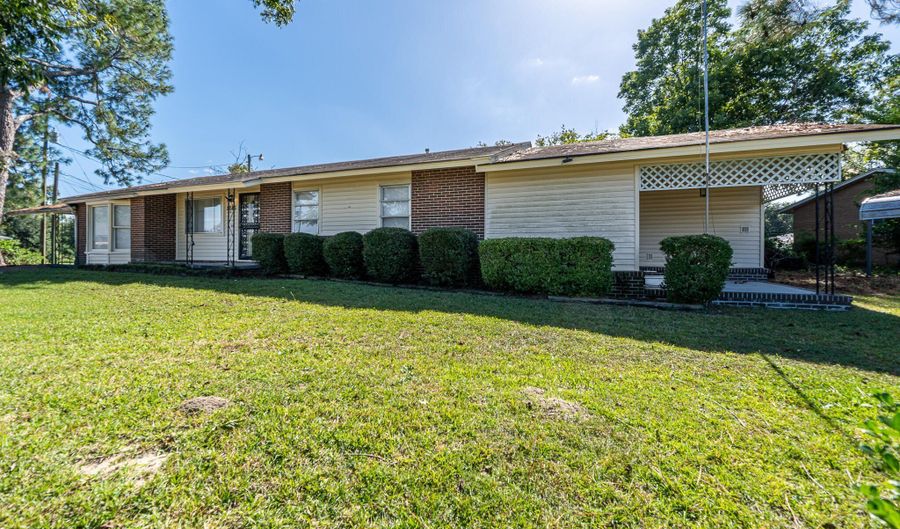 2046 Fernwood Cir, Augusta, GA 30906 - 4 Beds, 2 Bath