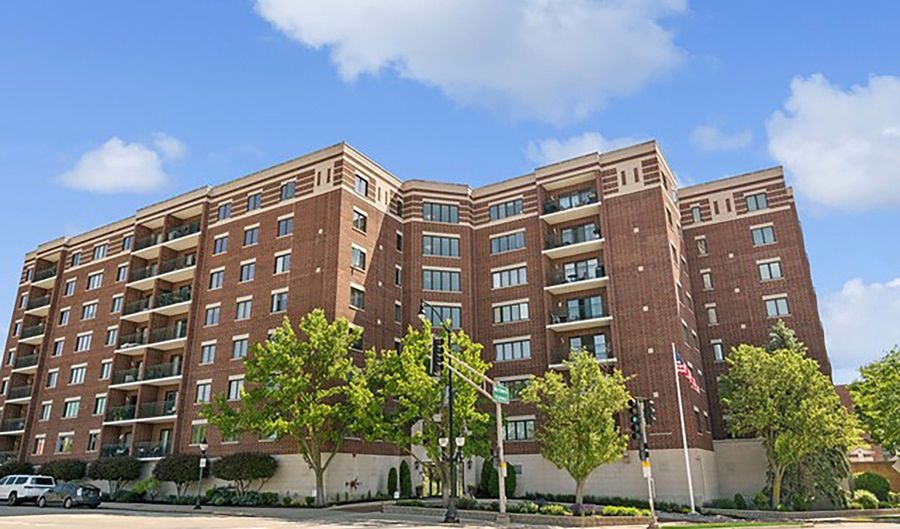 201 N Vail Ave 207, Arlington Heights, IL 60004 - 2 Beds, 2 Bath