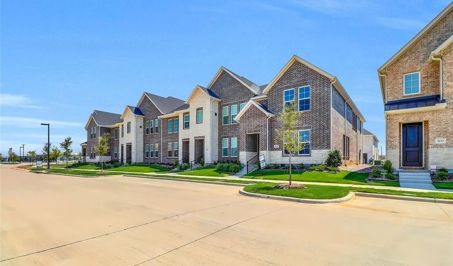 1027 Stockton Dr, Allen, TX 75013 - 2 Beds, 3 Bath