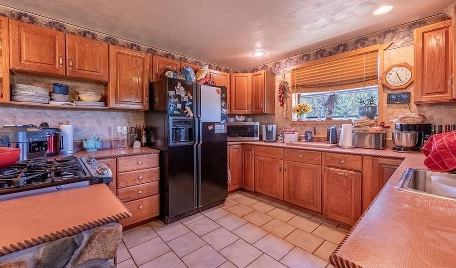 24401 County Rd 44, Aguilar, CO 81020 - 3 Beds, 2 Bath