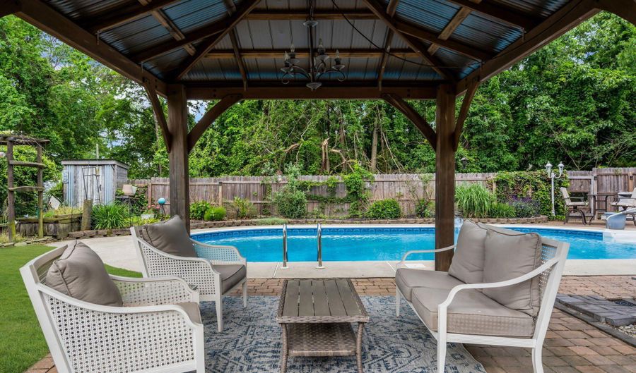 382 Wheaton Ave, Bayville, NJ 08721 - 5 Beds, 3 Bath