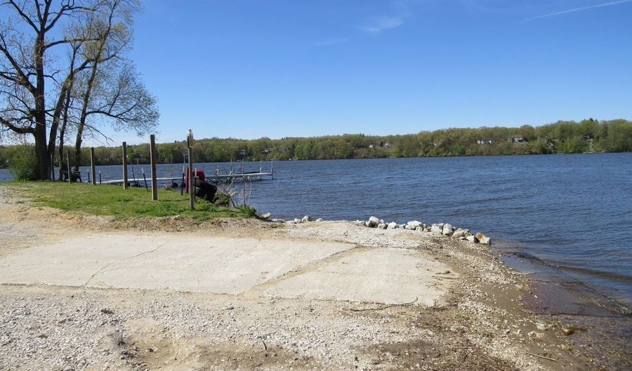 1812 Tomahawk Trl, Allegan, MI 49010 - 4 Beds, 3 Bath
