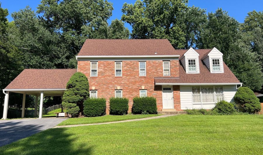 16605 CAVALRY Dr, Rockville, MD 20853 - 4 Beds, 3 Bath