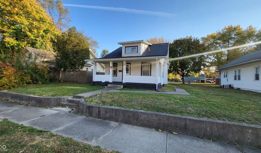 1631 W 14th St, Anderson, IN 46016 - 3 Beds, 2 Bath